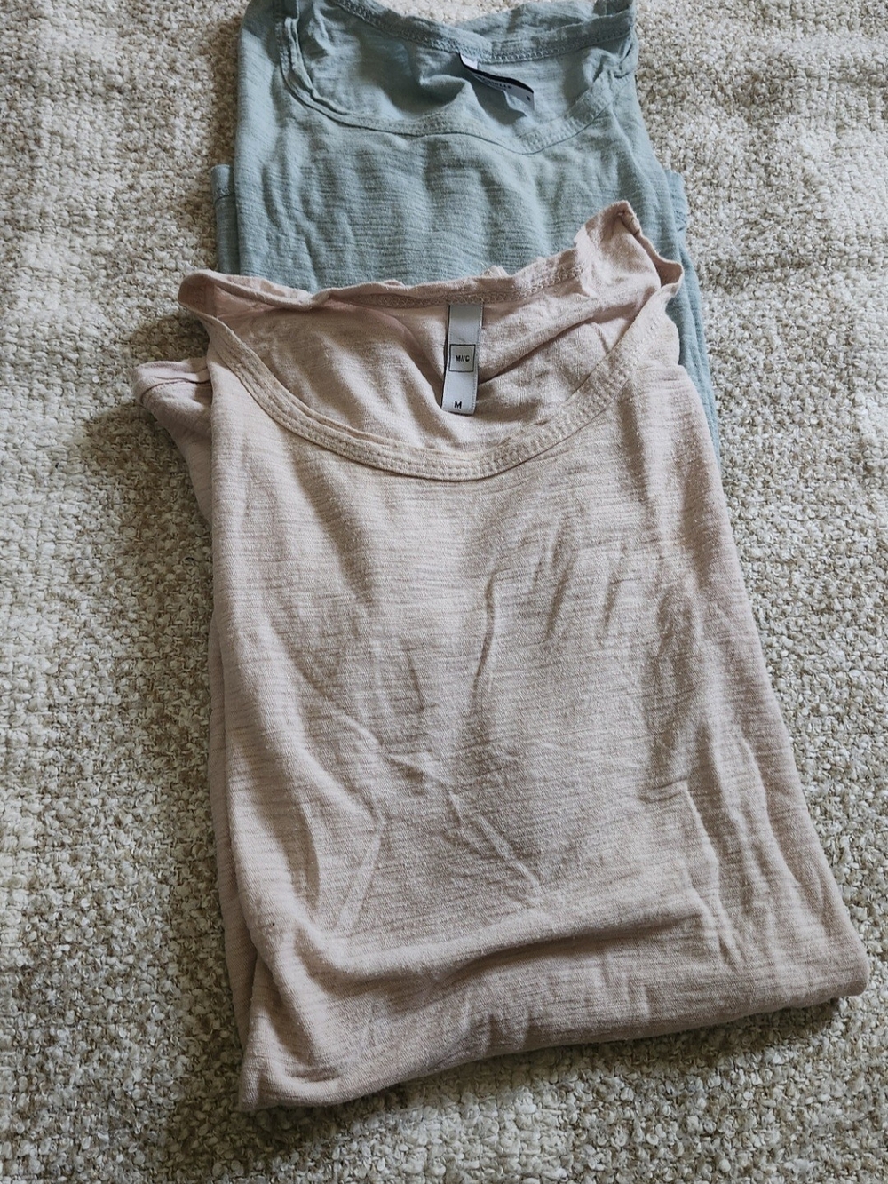 Women's Short Sleeve Scoop Neck Tee - Blush Pink